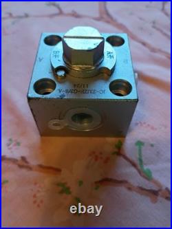 3 way hydraulic diverter valve
