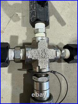 4 Way 10,000 PSI Hydraulic Manifold C/W 3 X Power Team 9575 Valves & 3 Mtrs Hose