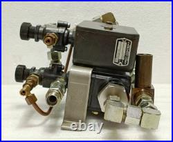 thumbnail image 2 of AMOT 4057D025H2 3-Way Pilot Control Valve Type CP - Manual Operation, USA Made 2 of 5