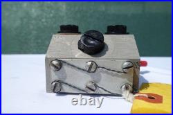 AN 6211-2 Vintage Aviation ADEL Hydraulic Directional Control Valve (Parts Only)