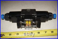 APB 24 V DC Hydraulic Solenoid Directional Control Valve (Unknown Brand/PN)