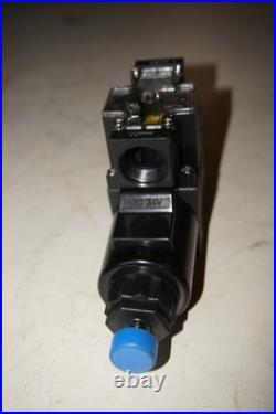 APB 24 V DC Hydraulic Solenoid Directional Control Valve (Unknown Brand/PN)