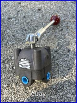 Barksdale D1T1R3HC3 Hydraulic Directional Control Valve 3000 PSI NOS USA Barksdale D1T1R3HC3 Hydraulic Directional Control Valve 3000 PSI NOS USA
