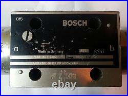 Bosch Rexroth Direct Operated Directional Control Valve (0810 001 702) (VAT INC)