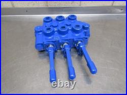 Cross 4Z0009 Hydraulic Directional Control Valve 3 Spool Spring Return Cross 4Z0009 Hydraulic Directional Control Valve 3 Spool Spring Return