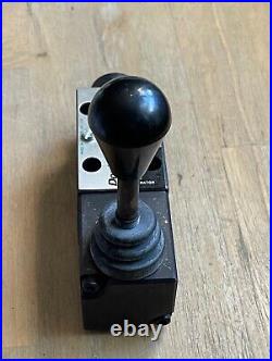 Double A Qfr-3-c-10c1 Hydraulic Valve Directional Control Appears Unused