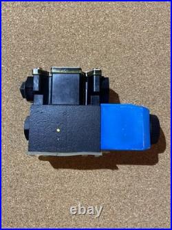 Eaton Vickers DG4V-3-2A-M-FW-B6-60 Hydraulic Solenoid Directional Valve. 870116