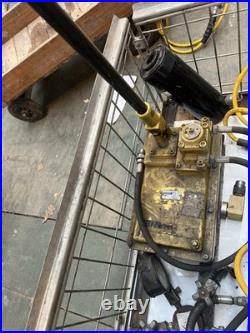 Enerpac P464 Hydraulic Hand Pump With 4 Way Valve 700 Bar/10,000 Psi