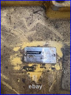 Enerpac P464 Hydraulic Hand Pump With 4 Way Valve 700 Bar/10,000 Psi