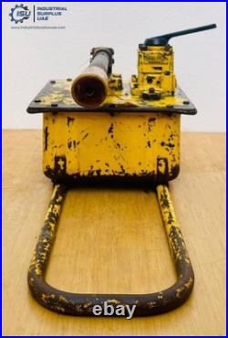 Enerpac P464 Hydraulic Hand Pump With 4 Way Valve 700 Bar/10,000 Psi