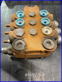 HYFL024 3 Spool Hydraulic Directional Control Valve Double Acting 6 way