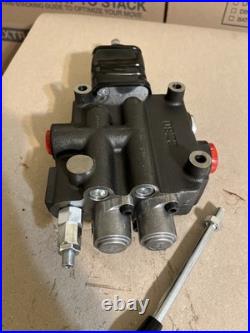 Hydraulic Directional Control Valve for Tractor Loader with Joystick, 2 Spool, 21