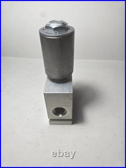 Hydraulic Selector Diverter Valve, 3-Way, #12 SAE Ports, 16 GPM, 12v DC