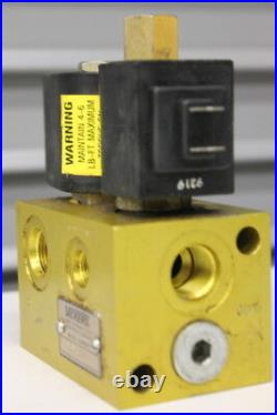 Hydraulic Solenoid Valve manifold Vickers MCD3941, 2 position 4 way 24VDC