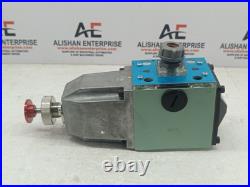Kawasaki DE10P-10-204-DA200AL-L94 hydraulic valve Solenoid directional valve