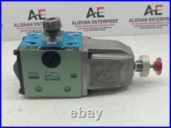 Kawasaki DE10P-10-204-DA200AL-L94 hydraulic valve Solenoid directional valve