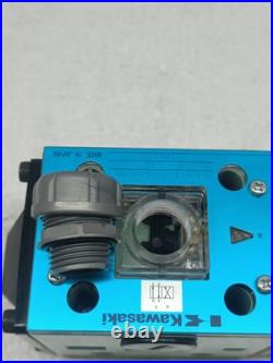 Kawasaki DE10P-10-204-DA200AL-L94 hydraulic valve Solenoid directional valve