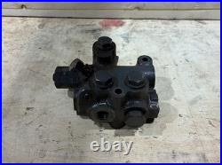 Kubota B2150 Hydraulic Directional Valve Flow Divider 67850-38104 66363-38104