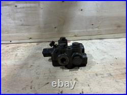 Kubota B2150 Hydraulic Directional Valve Flow Divider 67850-38104 66363-38104