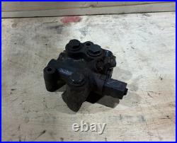 Kubota B2150 Hydraulic Directional Valve Flow Divider 67850-38104 66363-38104