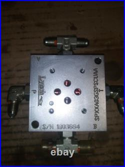 Lynch 4 Way Hydraulic Valve 1003884