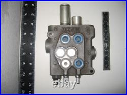 Metro 2-Spool Hydraulic Directional Control Loader Valve with Handles