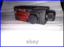 Moog Xwb10716-000-01 A Hydraulic Direction Control Valve New