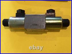 NEW Continental Hydraulics VS5M-3F-G-44L-K-Y6528 Directional Valve