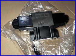 NEW RACINE Hydraulic Directional Valve 0D4-DNHS-101W-J50 SOLA