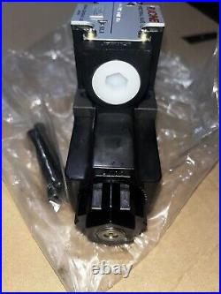 NEW RACINE Hydraulic Directional Valve 0D4-DNHS-101W-J50 SOLA