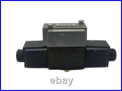 NOS Double A 120V 3Pos Spring Center Dual Hydraulic Directional Control Valve
