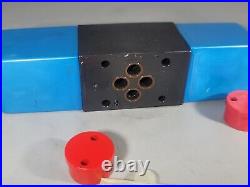 New Vickers DG4V-3-2C3-M-U-HH7-60 Directional Hydraulic Valve 24VDC PN 02-363653