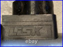 PARKER D1VW20DNJWF dual Solenoid-operated hydraulic directional control valve