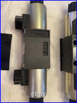 PARKER D1VW20DNJWF dual Solenoid-operated hydraulic directional control valve