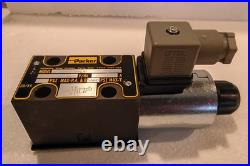 PARKER HYDRAULIC DIRECTIONAL VALVE D1VW004KNJP0 24VDC NEW in opened Box