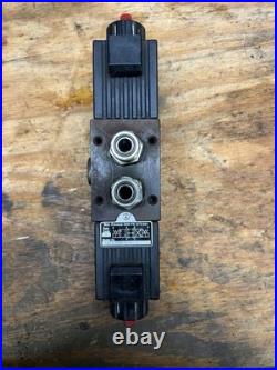 Parker 14DS-PE8-O-A-12 Hydraulic Directional Control Valve 12VDC PE8