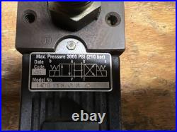 Parker 14DS-PE8-O-A-12 Hydraulic Directional Control Valve 12VDC PE8