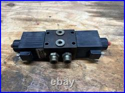 Parker 14DS-PE8-O-A-12 Hydraulic Directional Control Valve 12VDC PE8