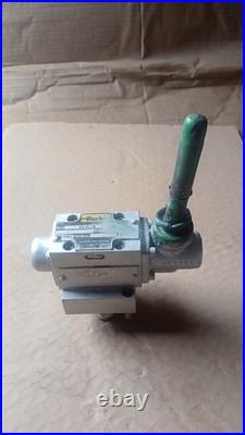 Parker D1VL1D51 Directional Lever Operated Hydraulic Control Valve 5000 PSI NEW