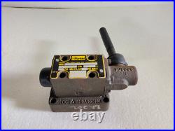 Parker D1VL4NN Direct Operate Directional Control Hydraulic Valve Parker D1VL4NN Direct Operate Directional Control Hydraulic Valve