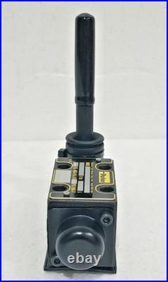 Parker D1vlb001cv Lever Operated Directional Control Hydraulic Valve New