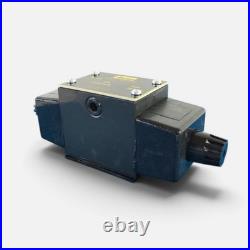 Parker D3W008CNYC Hydraulic Directional Control Valve 120VAC D05 3-Position NOS