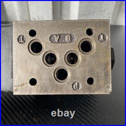 Parker D3W1FVY 14 Hydraulic Directional Control Valve 120 Vac Solenoid 3000 PSI