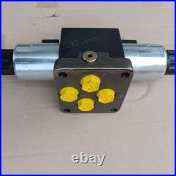 Parker D3W2CNYW-32 Directional Control Valve Genuine New Open Box