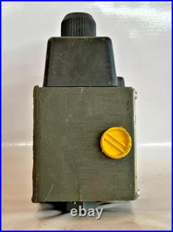 Parker Denison Hydraulic Directional Control Valve A3D02 34 151 0101 00B1W013