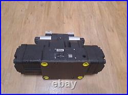 Parker Hydraulic D91VW001C3NJW91 Pilot Operated Directional Control Valve, 24Vdc