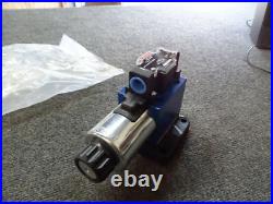 Rexroth Hydraulic 3-Way Directional Valve R978911305, 3WE10A40/CG12N9DA
