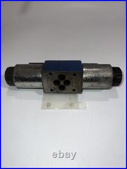 Rexroth MNR R978017762 Hydraulic Directional Control Valve 24VDC Coil