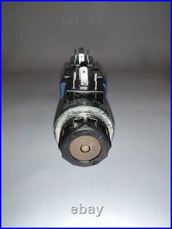 Rexroth MNR R978017762 Hydraulic Directional Control Valve 24VDC Coil