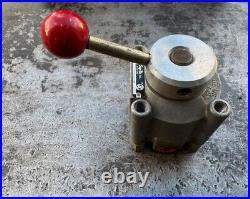 Snap-Tite Hydraulic Directional Control Valve P4330HTMD